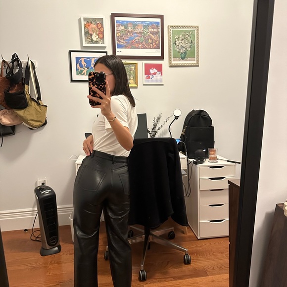 ARITZIA CROPPED MELINA LEATHER PANTS - Picture 3 of 6